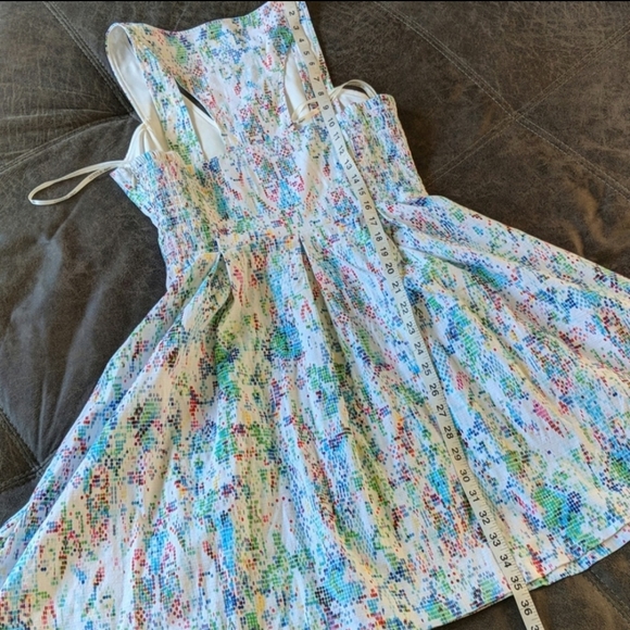 ⭐ Guess Dress - Picture 6 of 7